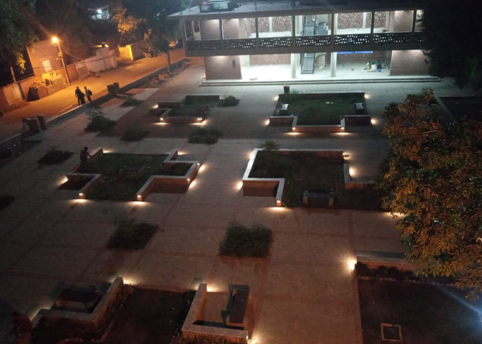courtyard-night